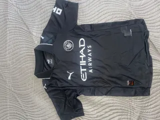 Camiseta de fútbol Puma Negra