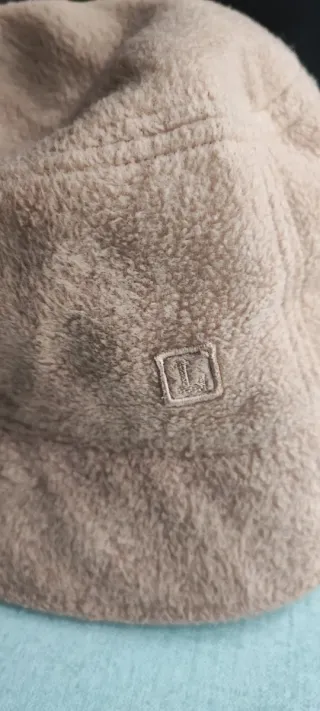 Cappello pescatore in pile beige