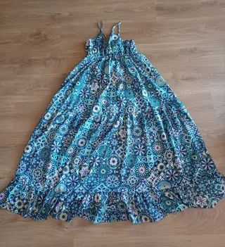 Vestido alegre tirantes finos estampado