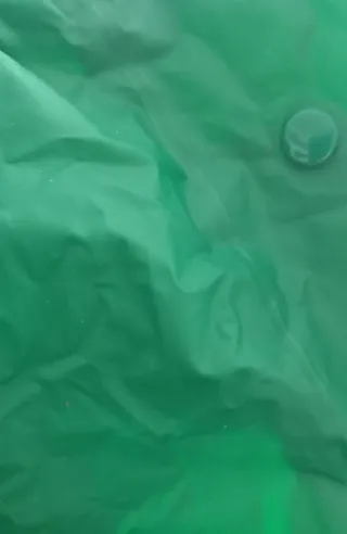 Chubasquero tipo capa verde JUNIOR