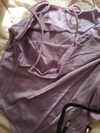 Body lilla con spalline