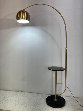 Lampada da terra telescopica con tavolino marmo