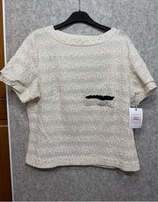 Conjunto crop top y falda beige