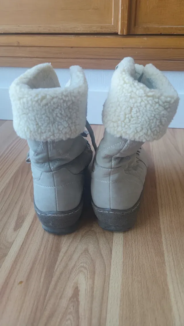 Botas beige/gris forradas