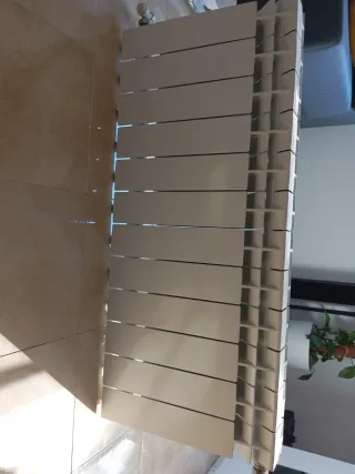 Radiador de calefacción de aluminio blanco