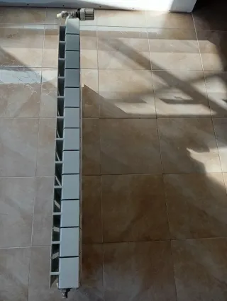 Radiador de calefacción de aluminio blanco