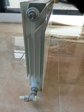Radiador de calefacción de aluminio blanco