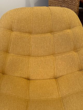 Sillón de diseño tela y madera color mostaza