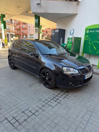 VOLKSWAGEN GOLF V GTI