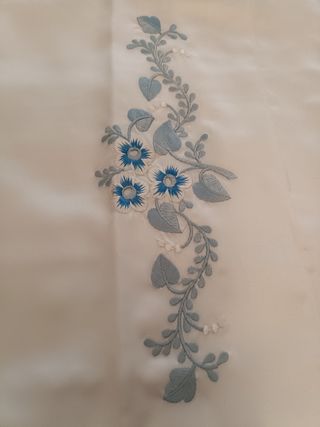 Lenzuola matrimoniale in raso di cotone ricamato