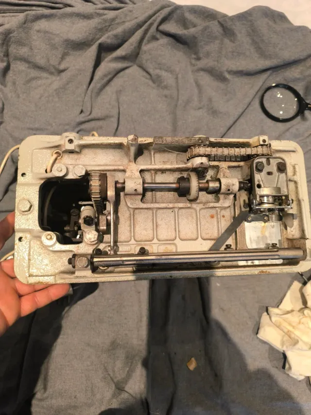 Máquina de coser SIGMA Super-automática