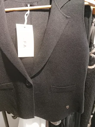 Chaleco negro elegante