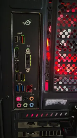 ASUS ROG Strix Z370-F + Intel i7-8700K + Ram