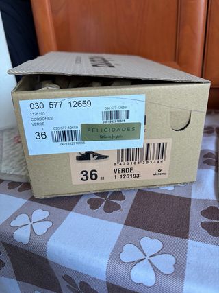 Zapatillas Victoria Verdes y Blancas