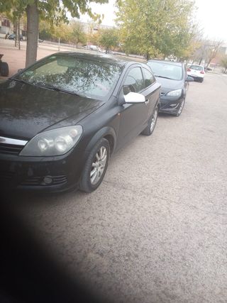 Opel Astra 2014