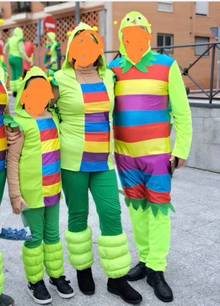 Disfraz adulto gusano hombre