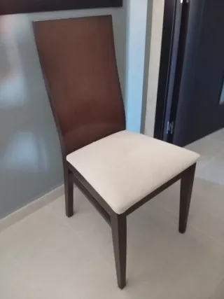 6 Sillas Comedor Madera Tapizadas Beige. 70€ todas