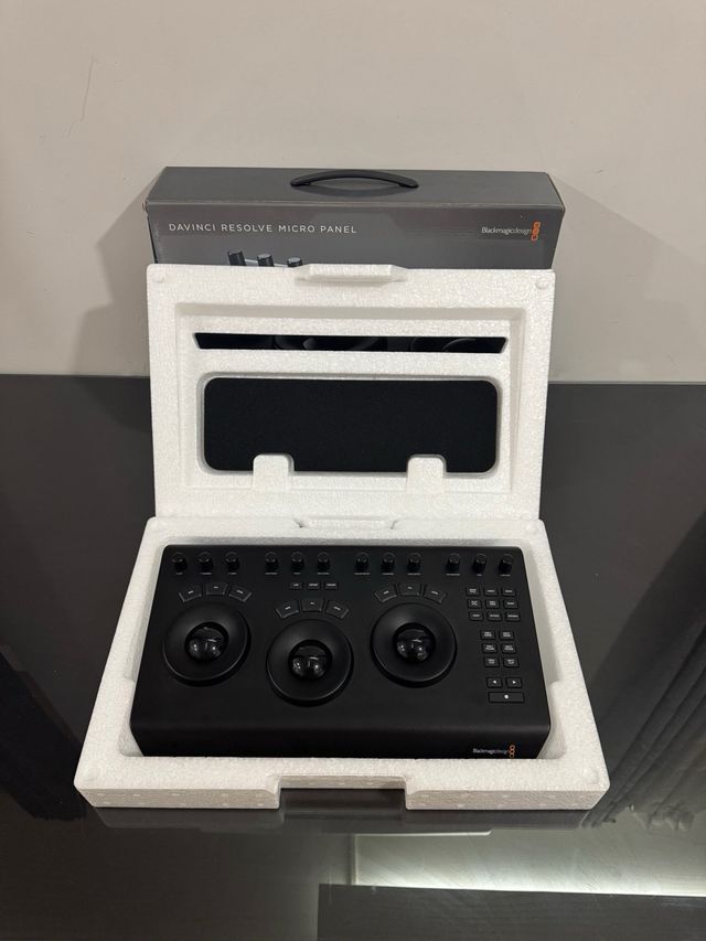 Blackmagic Design Davinci Resolve Micro Panel