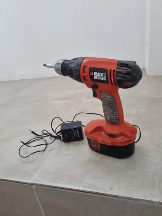 Atornilladora Black & Decker 18V