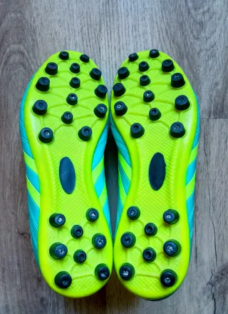 Botas de fútbol Hummel talla 34