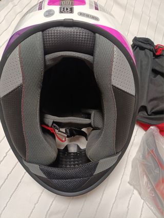 Casco de moto MT con visor y funda