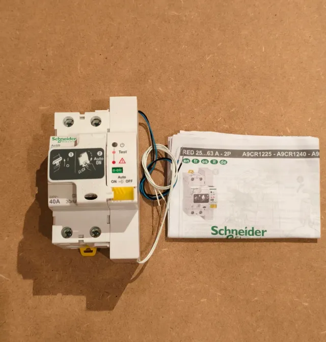 Rearmable Acti9 RED A9CR1240