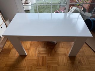 Mesa de centro blanca elevable