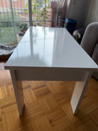 Mesa de centro blanca elevable