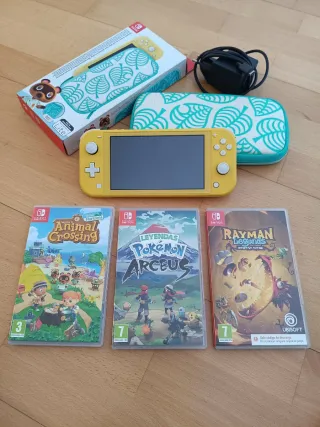 Nintendo Switch Lite Gialla + 2 Giochi e custodia
