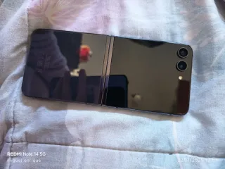 Samsung Galaxy Z Flip 5 Gris/Morado