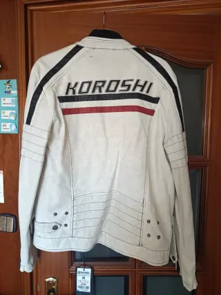 Chaqueta Koröshi Negra y Blanca