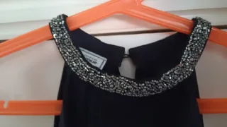 Blusa fiesta sin mangas pedrería