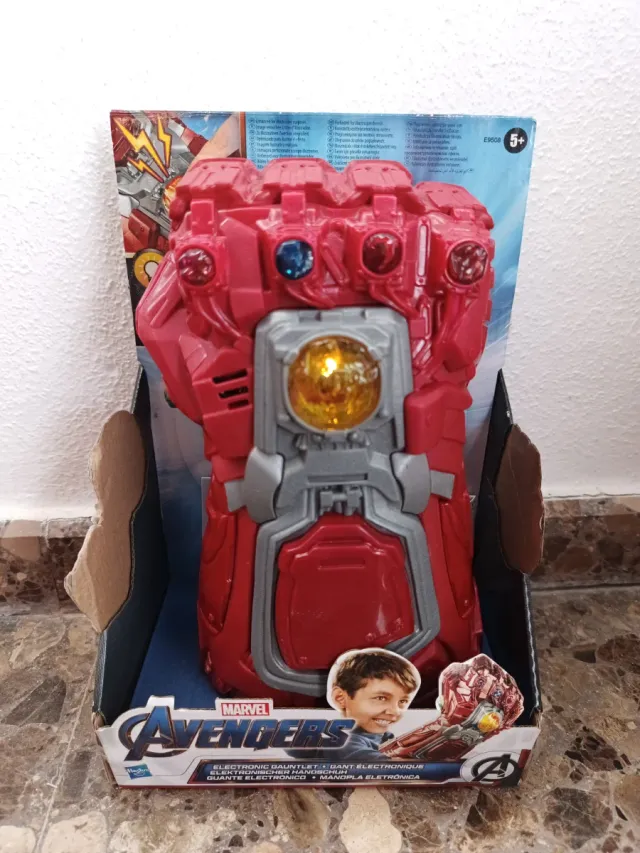 Guantelete Electrónico Rojo Avengers