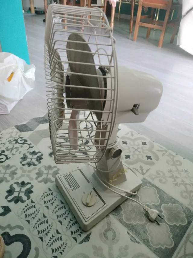 Ventilador Kendal Beige y Blanco