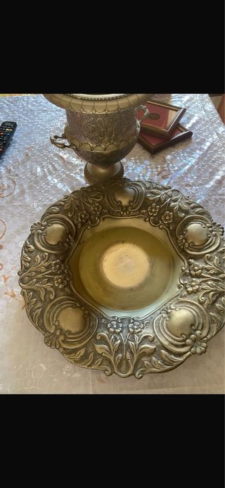 Vaso decorativo con piatto