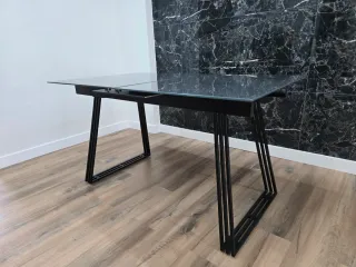 Mesa de comedor cristal y metal