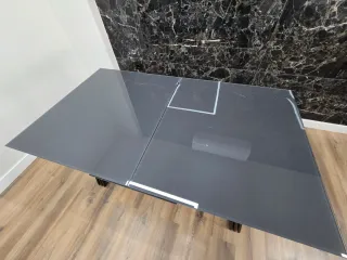 Mesa de comedor cristal y metal