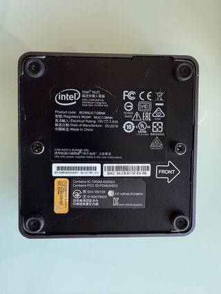 Intel NUC7i3BNK Mini PC i3 8GB RAM SSD