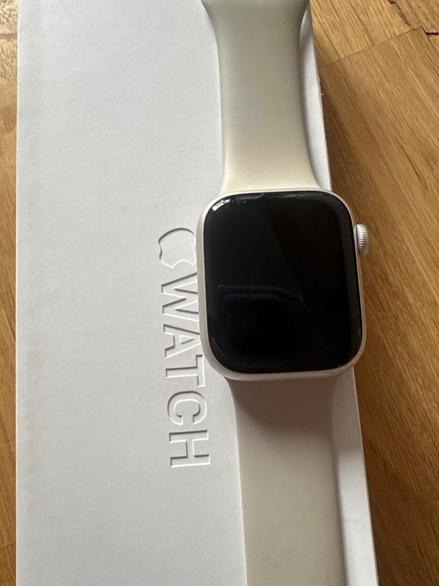 Apple Watch Series 9 41mm Starlight