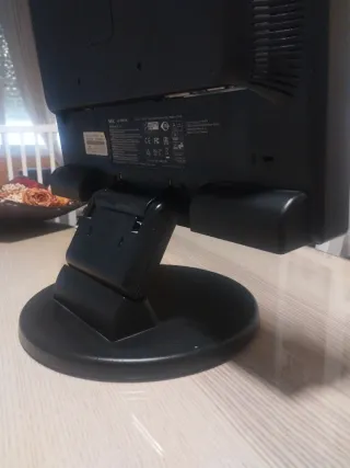 Monitor NEC Plata y Negro