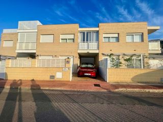 CHALET ADOSADO EN VENTA EN PEÑÍSCOLA (NO AGENCIAS)