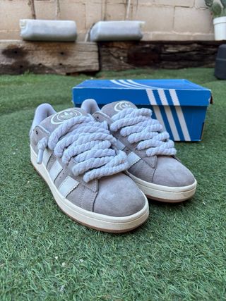 Adidas Zapatillas Grises y Blancas