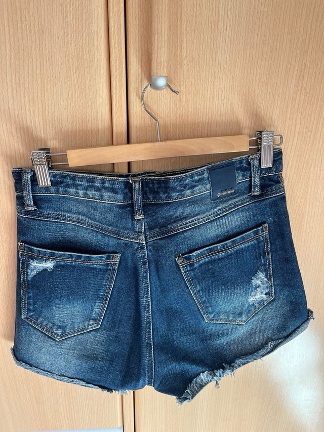 Shorts vaqueros desgastados