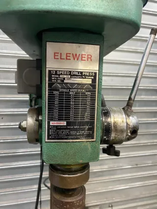 Taladro de banco ELEWER verde