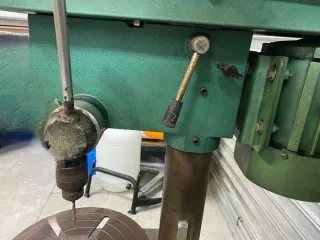 Taladro de banco ELEWER verde