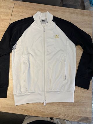 Camiseta Chicago Bulls con rosas