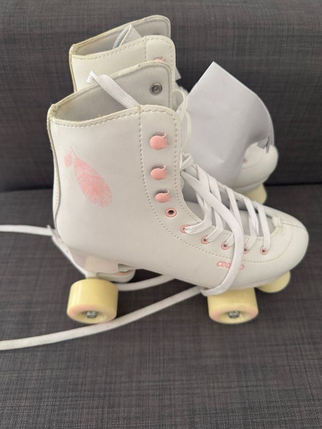 Patines blancos para niña
