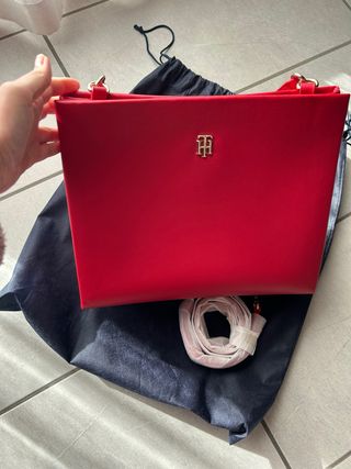 Borsa Tommy Hilfiger rossa ecopelle