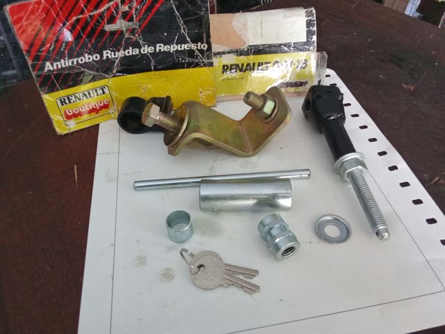 Antirrobo Rueda Repuesto Renault