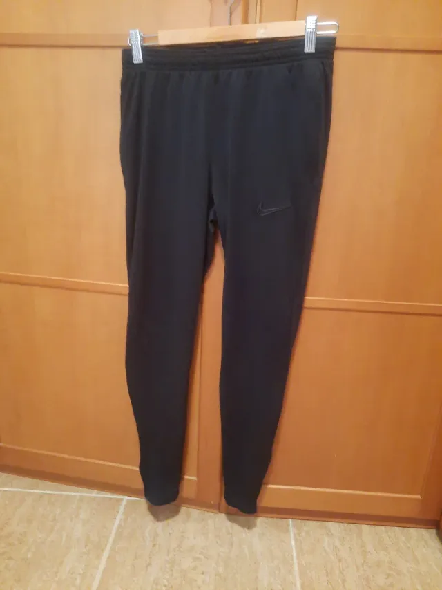 Pantalón Nike Negro
